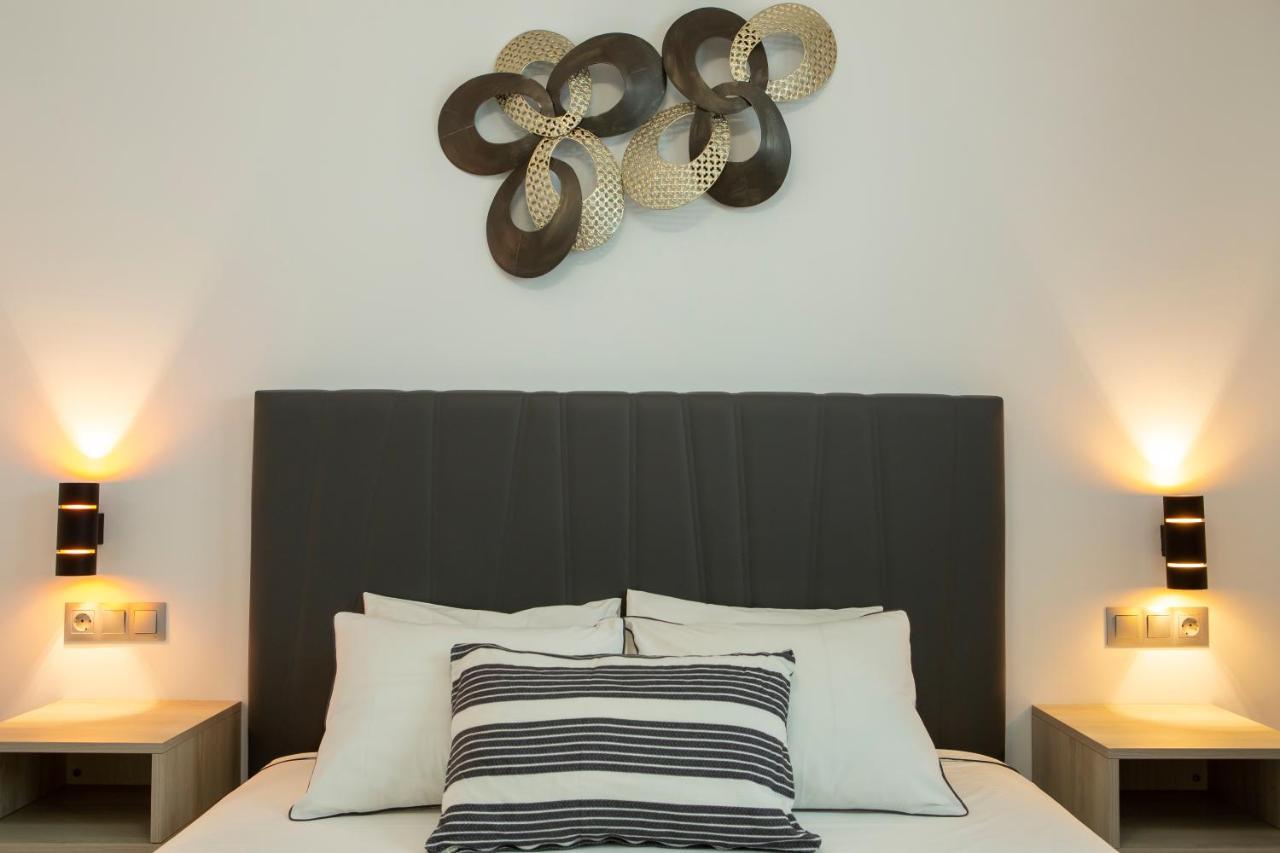 Apartamentos Aponiente Кониль-де-ла-Фронтера Экстерьер фото