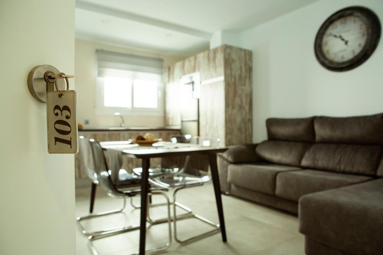 Apartamentos Aponiente Кониль-де-ла-Фронтера Экстерьер фото