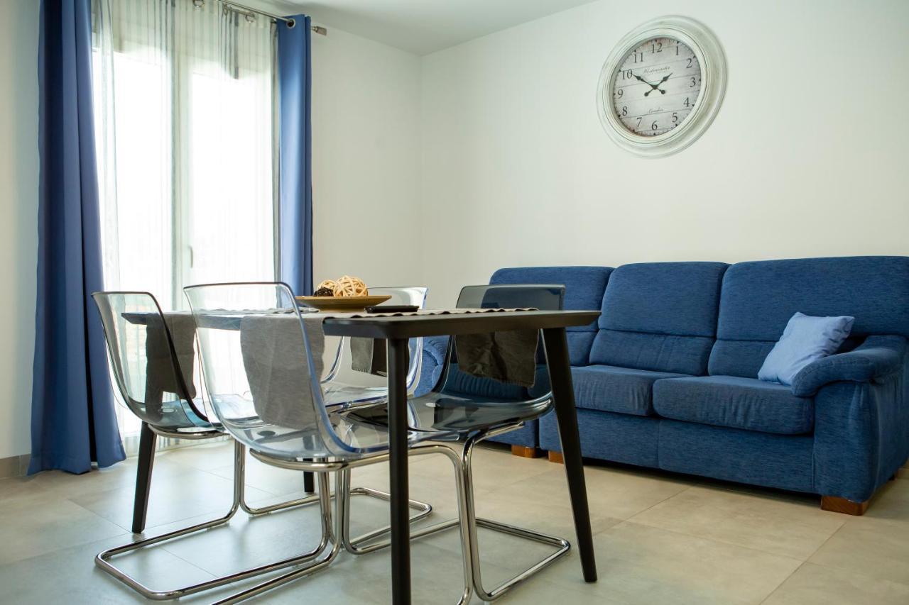 Apartamentos Aponiente Кониль-де-ла-Фронтера Экстерьер фото